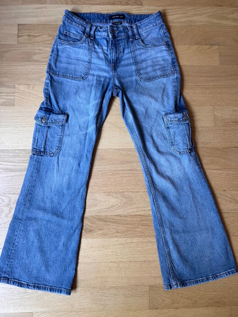 Aeropostale Medium Blue Cargo Flare Wide Leg Jeans